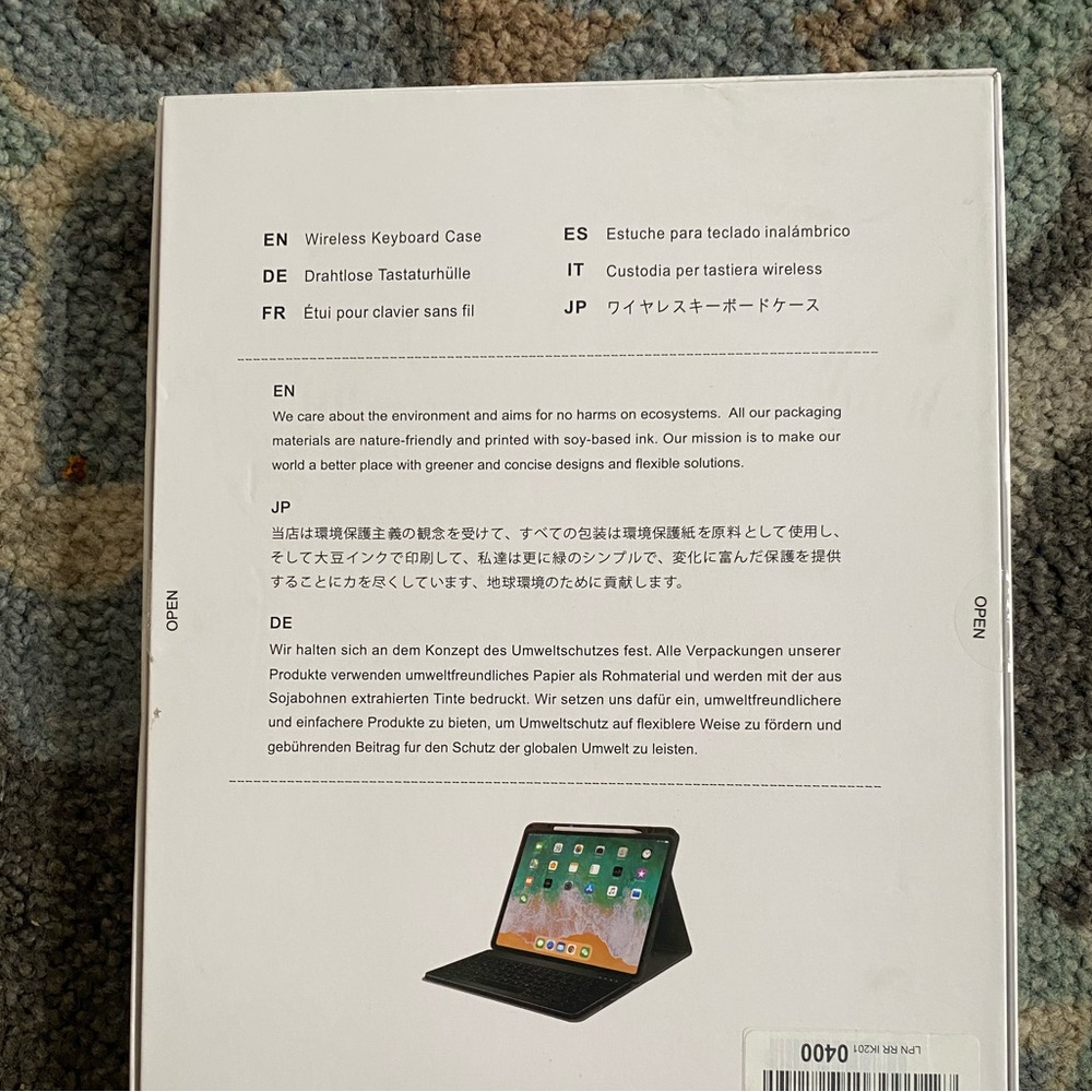 iPad Wireless Keyboard - Picture 3 of 3